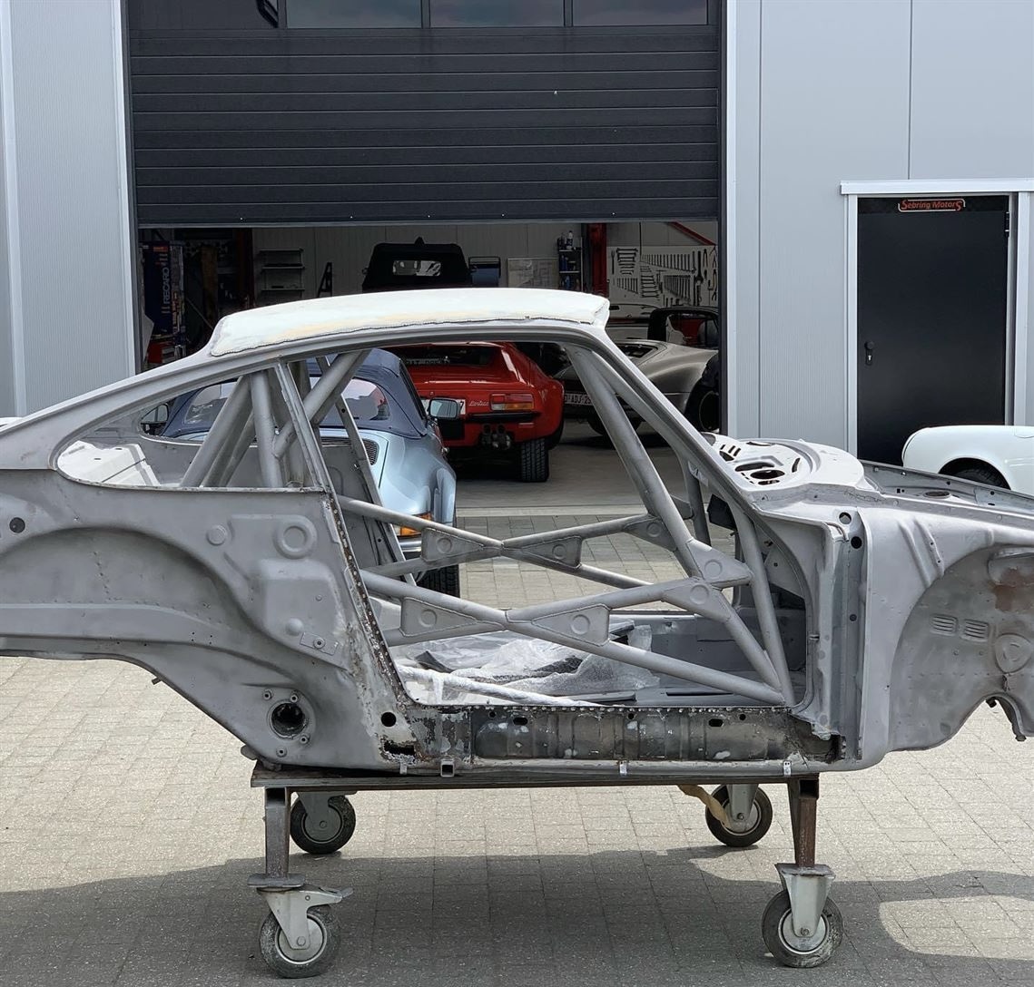 Porsche 911 RS Tribute