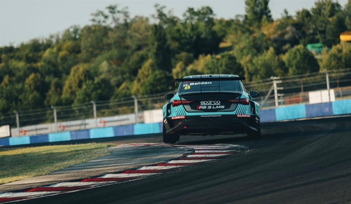 Audi RS3 LMS TCR