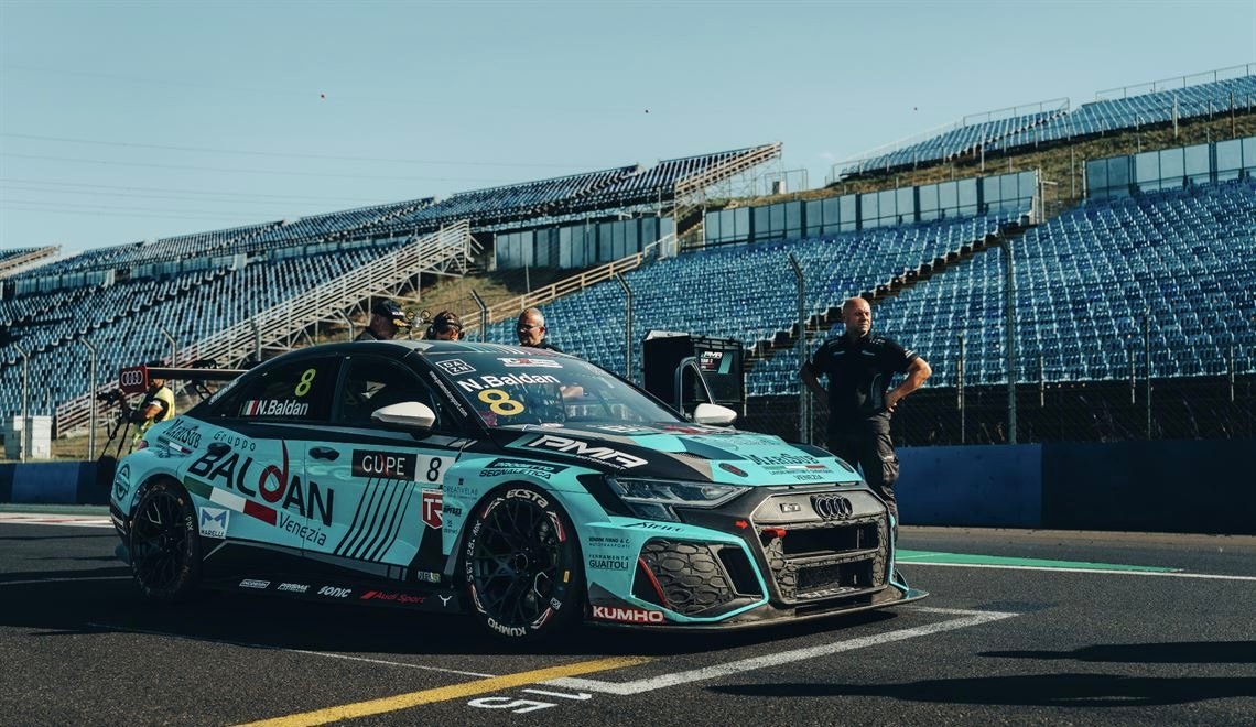 Audi RS3 LMS TCR
