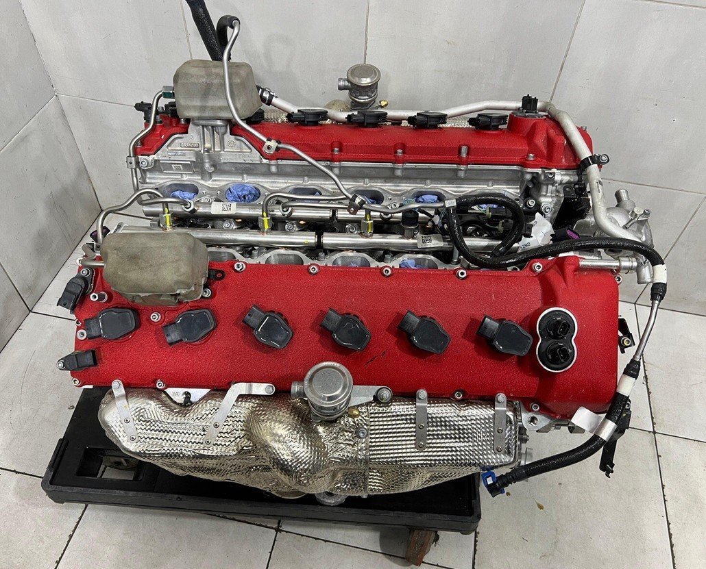Ferrari Purosangue F140IA V12 730HP Engine
