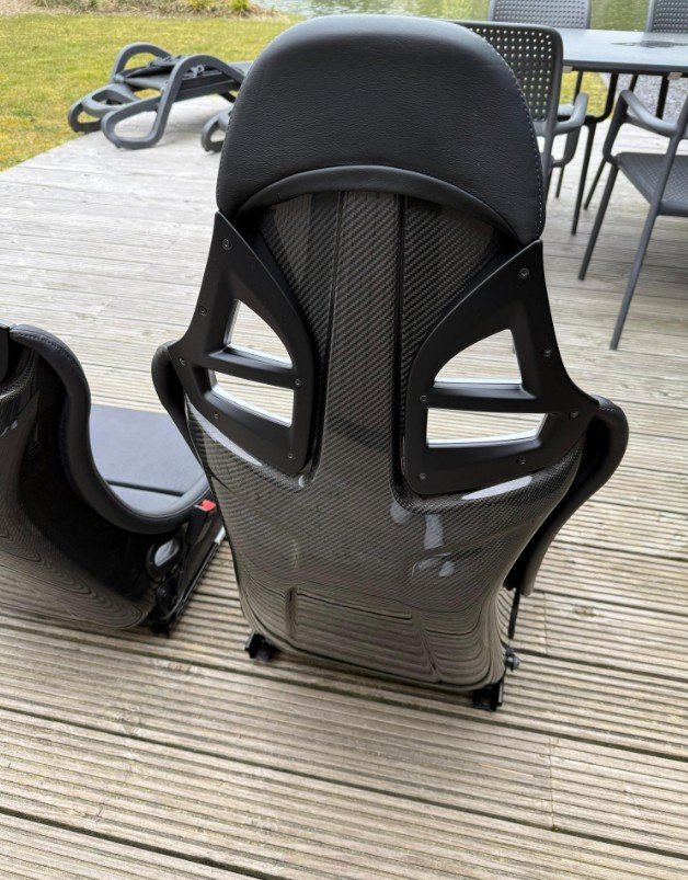 Porsche Carrera GT seats