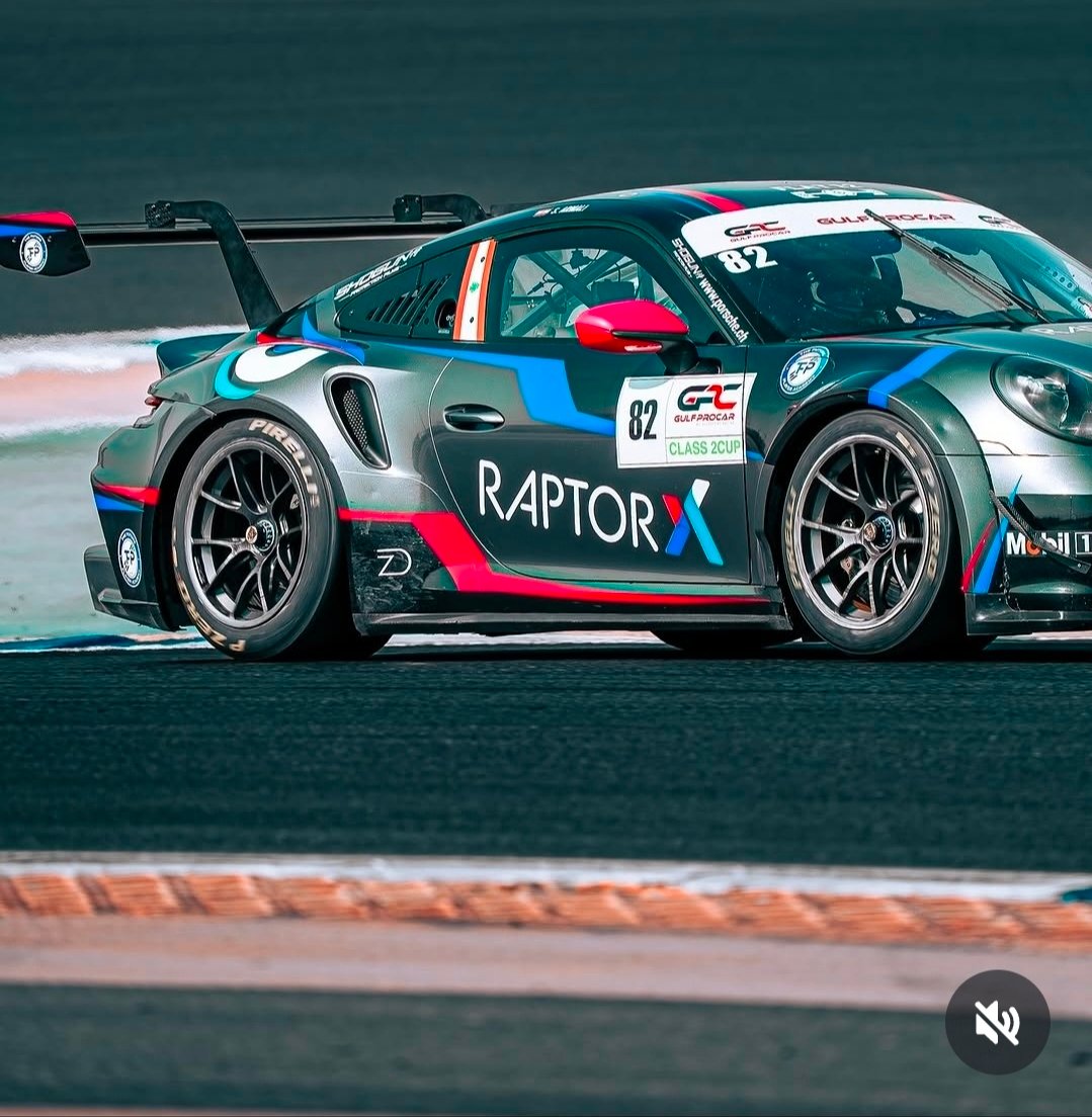 2 X Porsche 992 Cup Cars