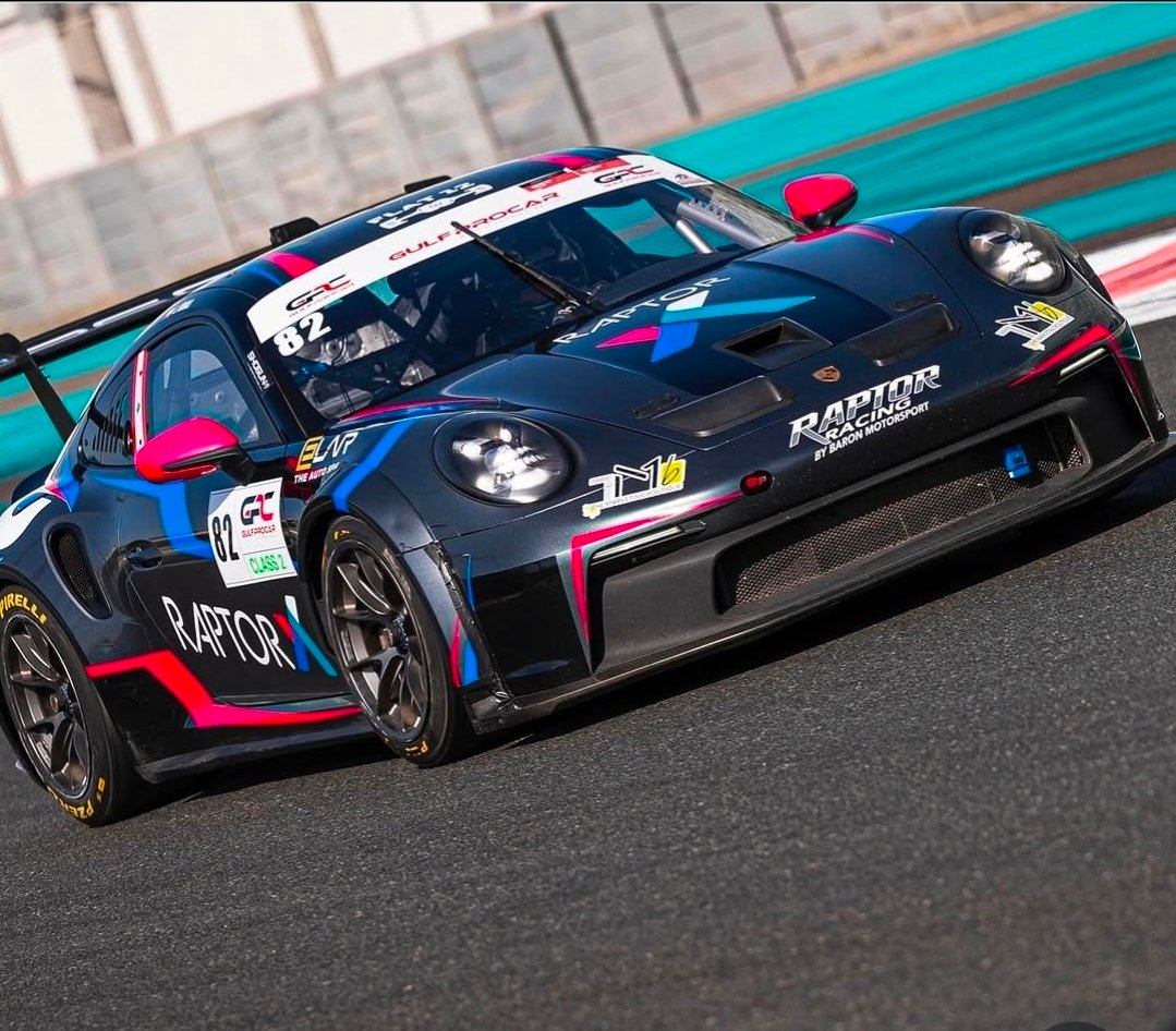 2 X Porsche 992 Cup Cars