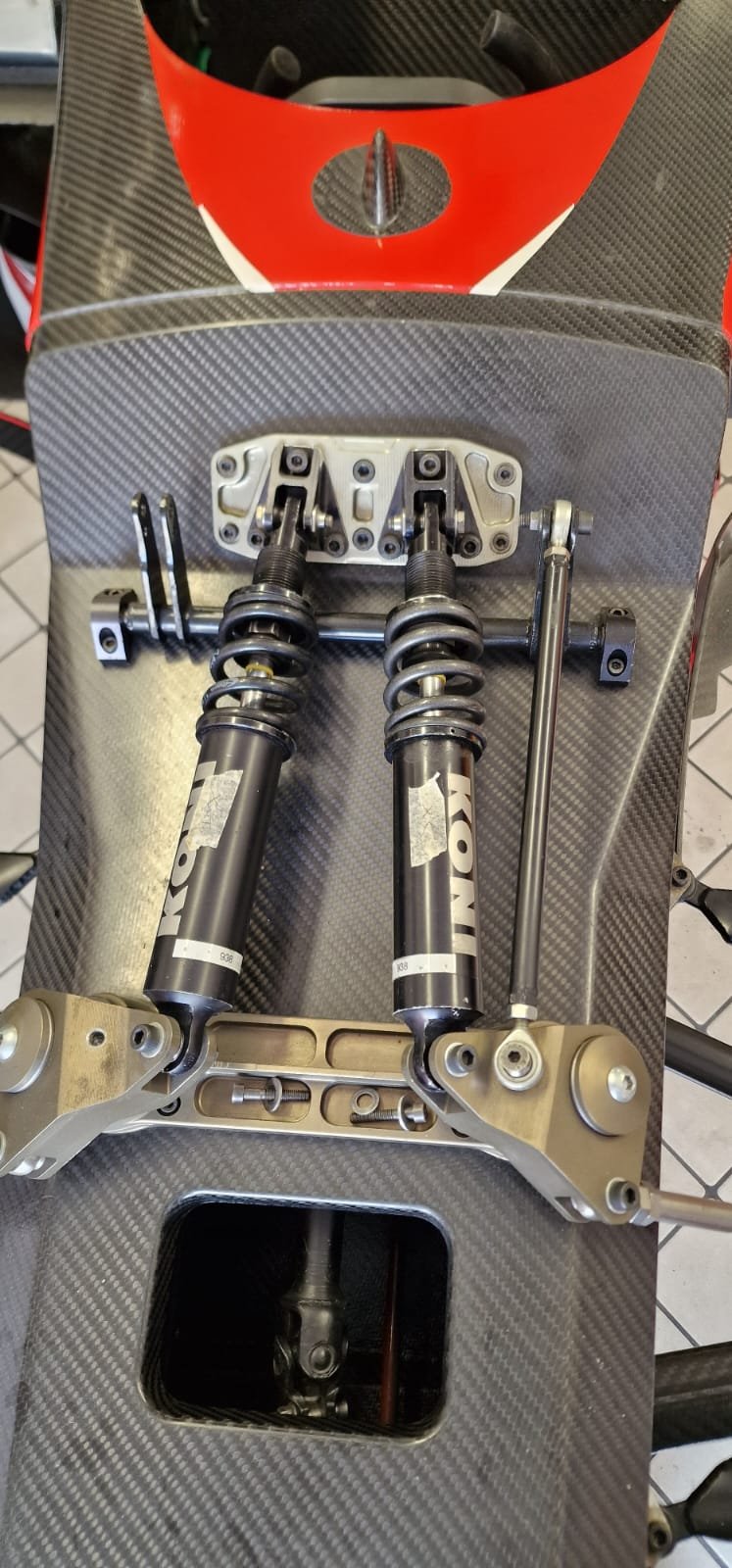 FORMULA VELLEI VR15 IN CARBONIO 2.0 HONDA E2SS 2015