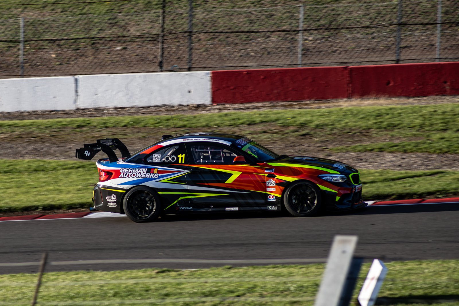 BMW M2 CS Racing F87