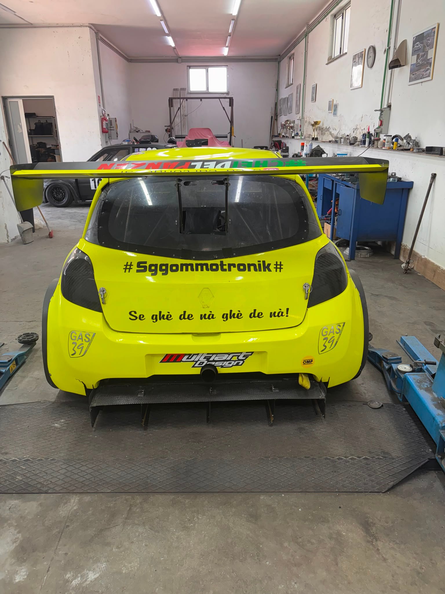 RENAULT CLIO E1 ITALIA FIA 2000CC 310HP