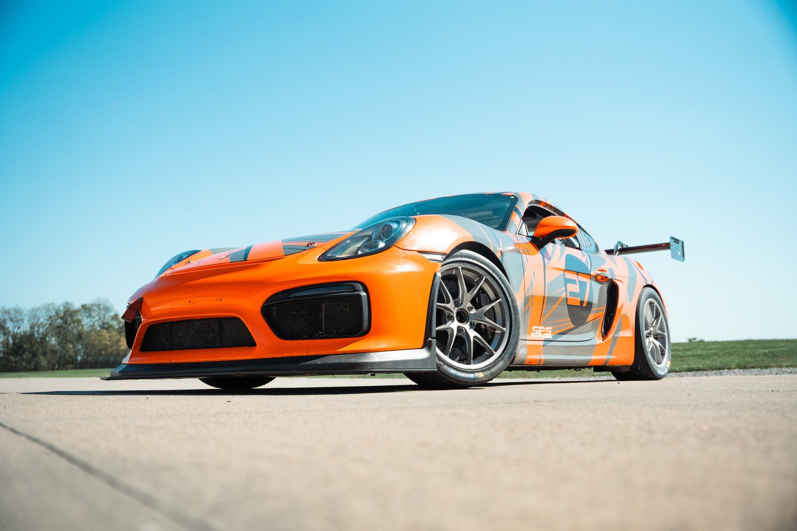 2016 Porsche Cayman GT4 Clubsport Competition (981) PDK – Orange